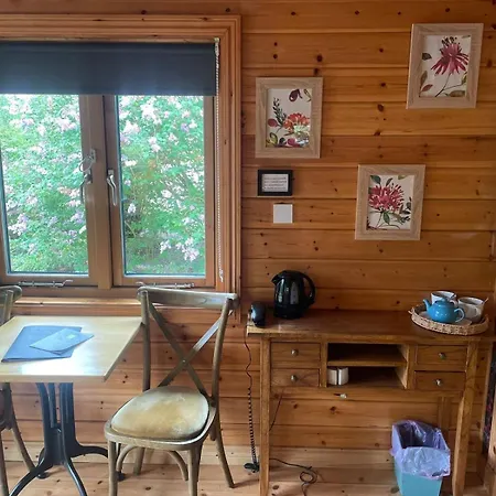 Roma Log Cabin, Whinstone View Alojamento de Turismo Selvagem *